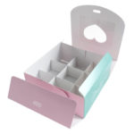 Коробка на 9 конфет "Розовые полоски с лентой"