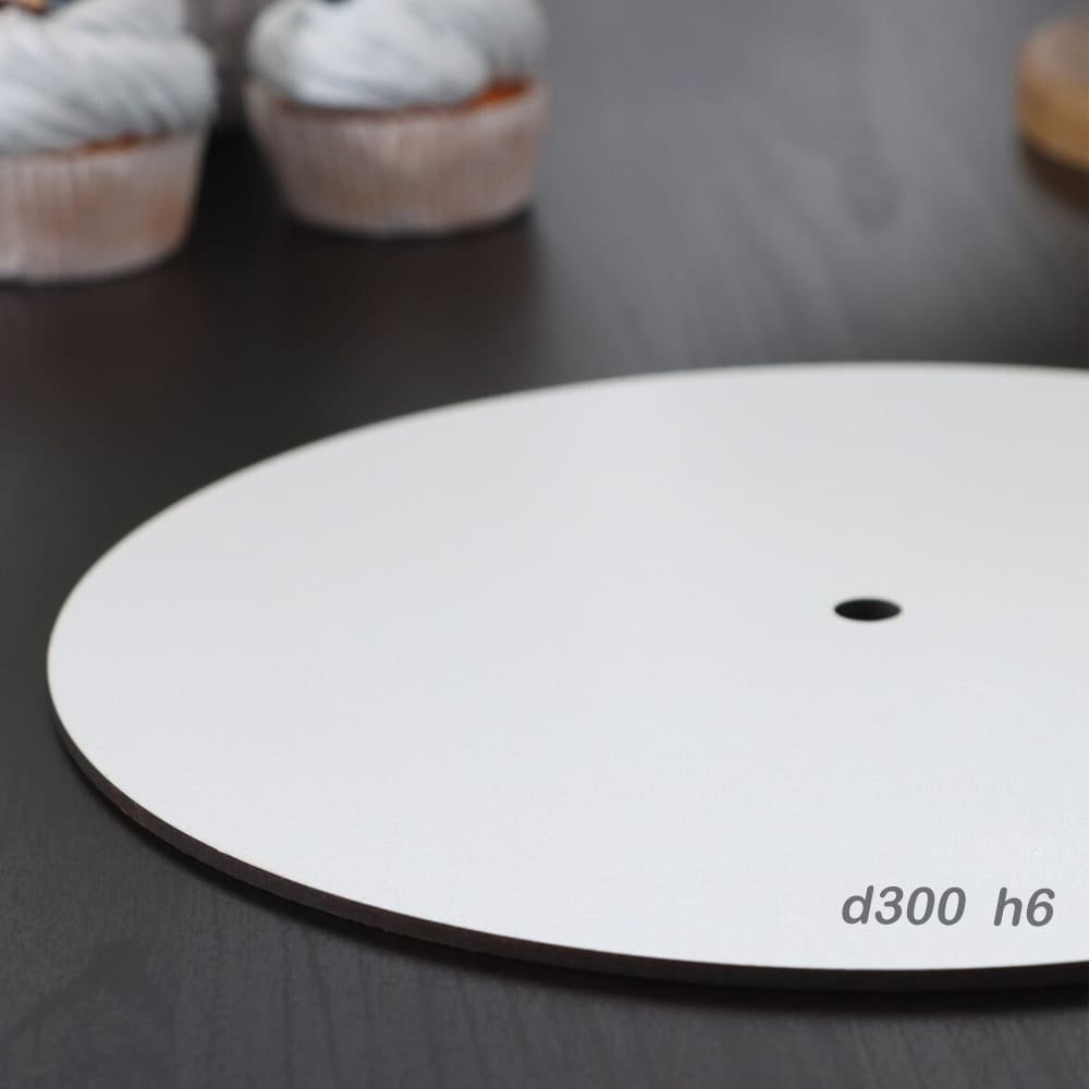 Подложка деревянная МДФ d300мм h6 с отверстием 10мм белая Подложка деревянная МДФ d300мм h6 с отверстием 10мм белая